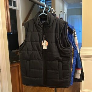 New with Tags! Children’s Place Quilted Black Puffer Vest, size M (7/8)